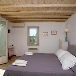 Baroness In Villa Mykonos Town